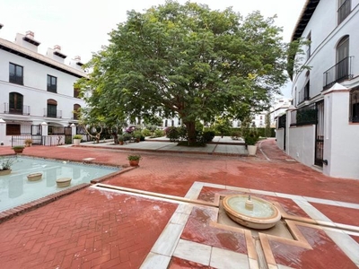 Venta piso en Velez de Benaudalla con piscina