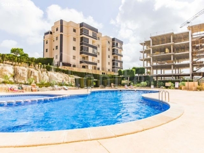 Apartamento de 2 dormitorios con piscina comunitaria a la venta en San Miguel de