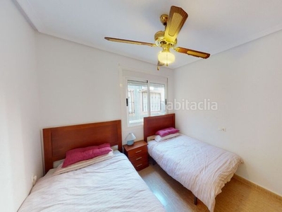 Casa adosada con 3 habitaciones amueblada con aire acondicionado en Murcia