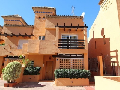 Casa adosada de alquiler en Lomas de Marbella Club - Puente Romano