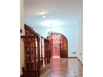 Casa adosada en venta en Calle Canales