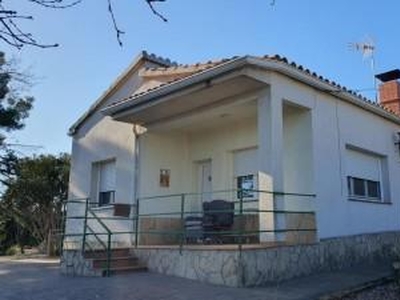 Casa con terreno en La Torre de Claramunt