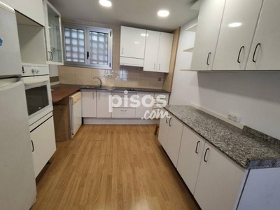 Casa en venta en Carrer de Guillem Sagrera