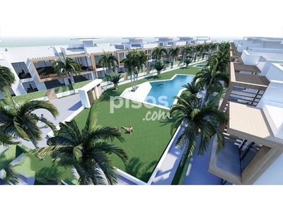 Casa en venta en Complejo Residencial de Obra Nueva en Orihuela Costa en Las Filipinas-Villamartín-Canal Norte por 199.000 €