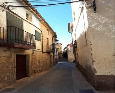 Chalet independiente en Maella (Zaragoza)