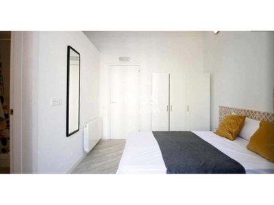 Habitaciones en C/ Carrer de Mallorca, Barcelona Capital por 945€ al mes