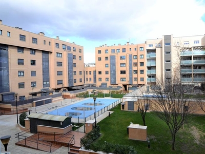 Piso de alquiler en Calle Alameda del Valle, Ensanche de Vallecas - La Gavia