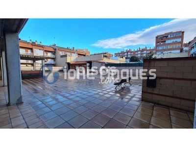 Piso en alquiler en Eixample-Sant Oleguer en Eixample-Sant Oleguer por 1.050 €/mes