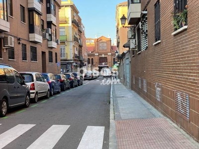 Piso en venta en Calle de Juan Tornero en Puerta del Ángel por 100.000 €