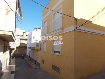 Piso en venta en Calle de Oriente en Casco Antiguo por 62.000 €