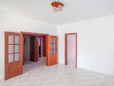 Piso en venta en Sant Boi de Llobregat, Barcelona