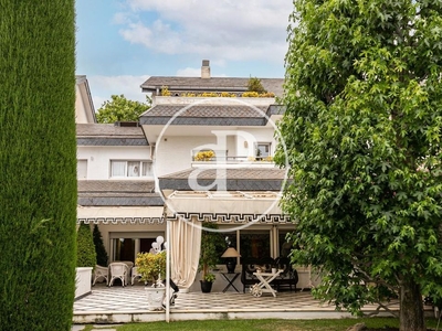 Barcelona casa adosada en venta