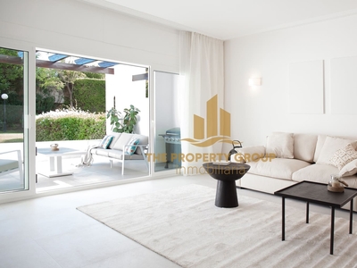 Casa en venta en La Dama de Noche - La Alzambra, Marbella, Málaga