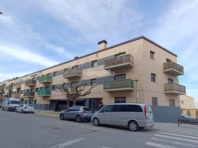 Apartamento seminuevo + pk+ tr + zona comunitaria en Alcoletge