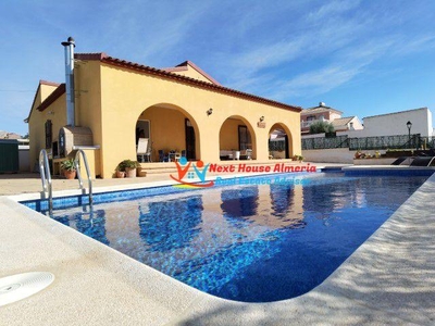 Chalet for sale in Arboleas