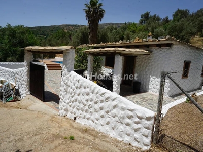 Casa independiente en venta en Lanjarón