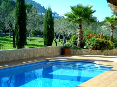 Double Room #3 With Private Bathroom In Spacious Villa With