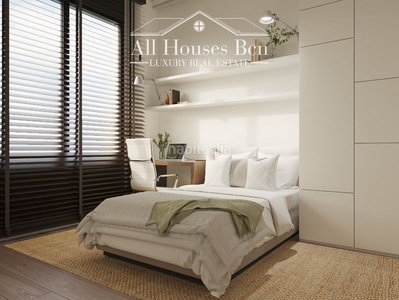Dúplex en venta , con 172 m2, 4 habitaciones y 3 baños, trastero, amueblado, aire acondicionado y calefacción individual. en Barcelona