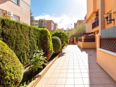 Flat for sale in Rosaleda, Granada