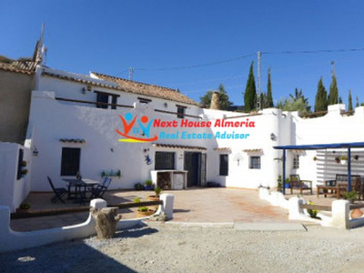 House for sale in Baza