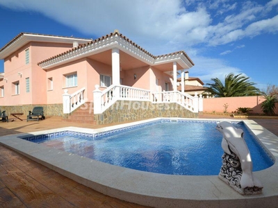 Casa en venta en Mont-roig del Camp