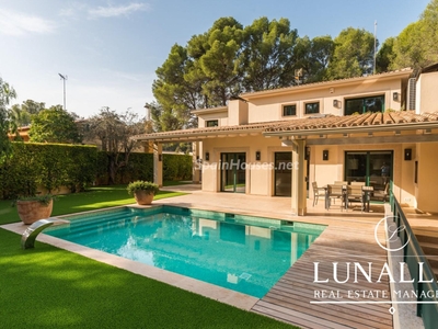 House to rent in Montmar, Castelldefels -