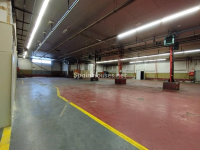 Industrial-unit to rent in Sant Pere de Torelló -