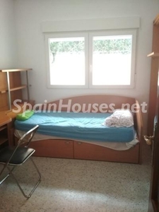 Penthouse flat to rent in Zaidín, Granada -