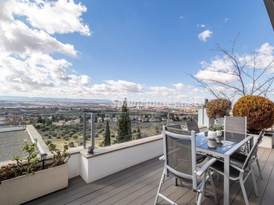 Casa adosada en venta en Granada