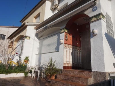 Terraced house for sale in Santa Oliva
