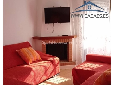 Terraced house to rent in Almería -