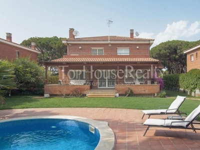 Terraced house to rent in Gavà Mar -