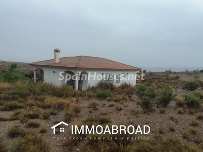 Villa for sale in Albox