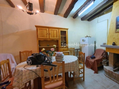 Villa en venta en Ascó