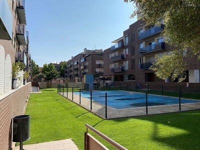 Ático en venta en Yebes - Valdeluz de 4 habitaciones con terraza y piscina