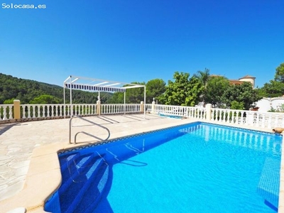 Bonita villa en venta en la font d en carros denia