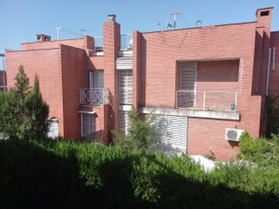Casa adosada Calle Luis Fuentes Bejarano, 48, Urbadiez-Entrepuentes, Sevilla