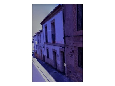 Casa en Cáceres capital, en la calle NUEVA. CON INCIDENCIAS: INMUEBLE ALQUILADO