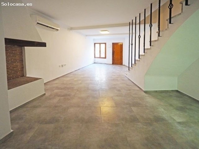 Casa en venta en Denia seis habitaciones tres baños