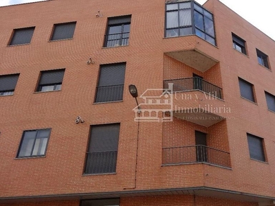 Venta de piso en Zona Pinilla de 2 habitaciones con terraza y piscina