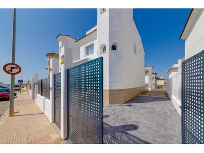 Villa en Venta en San Fulgencio, Alicante