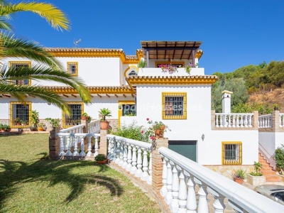 Villa independiente en venta en Elviria, Marbella