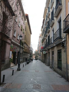Alquiler apartamento amueblado en Cortes-Huertas Madrid