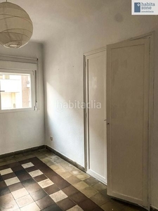 Alquiler apartamento en pasaje hoyo de manzanares apartamento con 3 habitaciones con calefacción en Madrid