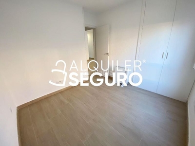 Alquiler piso c/ emilio ferrari en Pueblo Nuevo Madrid