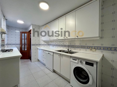 Alquiler piso con 153 m2, 3 habitaciones y 2 baños, ascensor, aire acondicionado y calefacción central. en Madrid