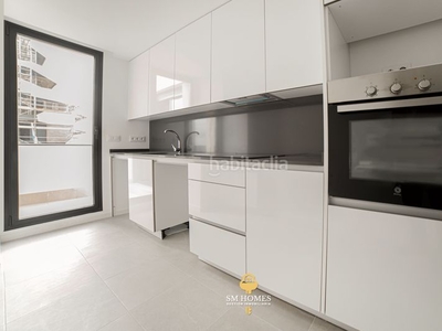 Alquiler piso con 2 habitaciones con ascensor, parking, piscina y calefacción en Madrid