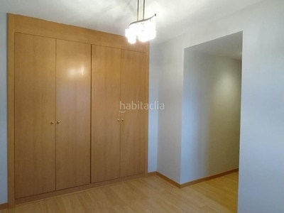 Alquiler piso con 3 habitaciones amueblado con ascensor, parking, calefacción y aire acondicionado en Leganés