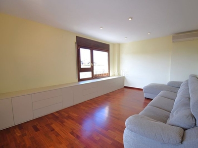 Alquiler piso con 4 habitaciones amueblado con ascensor, parking, calefacción y aire acondicionado en Girona