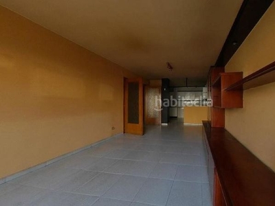 Alquiler piso de 2 habitaciones con amplia terraza en Terrassa